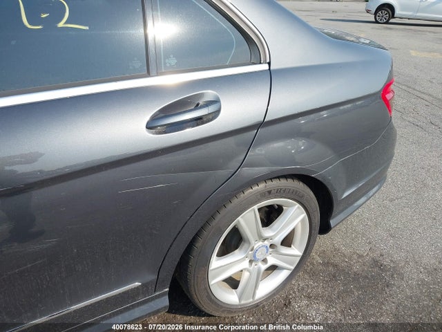 2011 Mercedes-benz C 300 4matic მანქანა იყიდება აუქციონზე, vin: WDDGF8BB6BF528268, აუქციონის ნომერი: 40078623