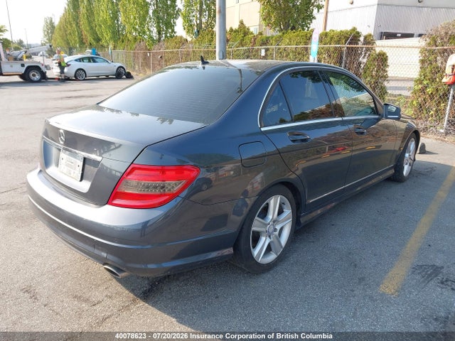 2011 Mercedes-benz C 300 4matic მანქანა იყიდება აუქციონზე, vin: WDDGF8BB6BF528268, აუქციონის ნომერი: 40078623