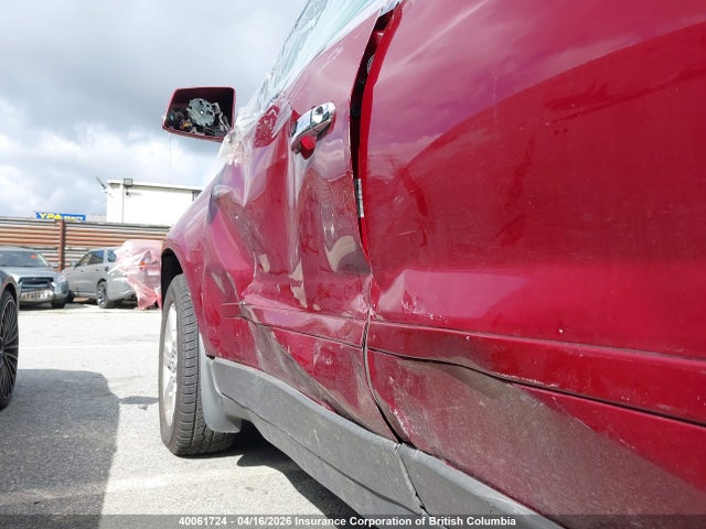 40061724 :رقم المزاد ، 1GNLVFED0AJ258602 vin ، 2010 Chevrolet Traverse Lt مزاد بيع
