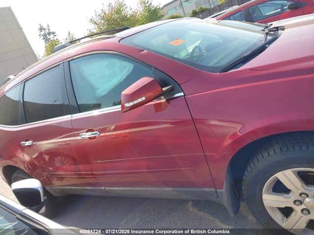 40061724 :رقم المزاد ، 1GNLVFED0AJ258602 vin ، 2010 Chevrolet Traverse Lt مزاد بيع