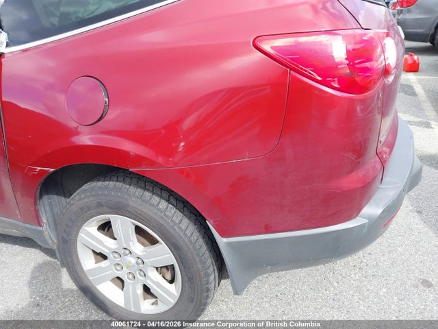 40061724 :رقم المزاد ، 1GNLVFED0AJ258602 vin ، 2010 Chevrolet Traverse Lt مزاد بيع