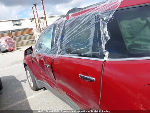 40061724 :رقم المزاد ، 1GNLVFED0AJ258602 vin ، 2010 Chevrolet Traverse Lt مزاد بيع