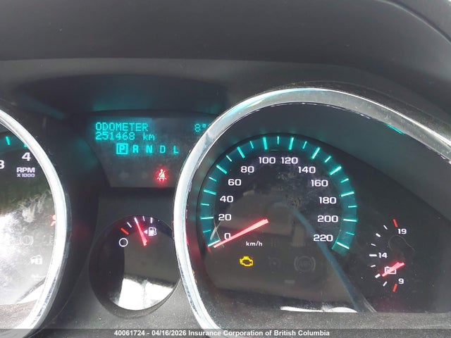 40061724 :رقم المزاد ، 1GNLVFED0AJ258602 vin ، 2010 Chevrolet Traverse Lt مزاد بيع