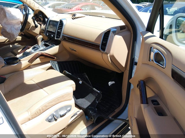 WP1AB2A23FLA60824 Porsche CAYENNE S