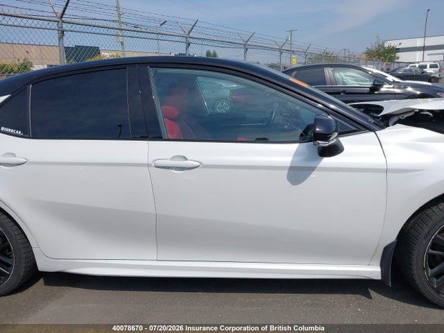 Toyota Camry 2022 4T1K31AK2NU037620 Image 14