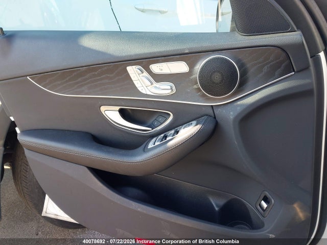 2016 Mercedes-benz C 300 4matic მანქანა იყიდება აუქციონზე, vin: 55SWF4KBXGU167331, აუქციონის ნომერი: 40078692