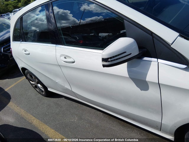 2015 Mercedes-benz B 250 4matic Sports Tourer მანქანა იყიდება აუქციონზე, vin: WDDMH4GB4FJ361023, აუქციონის ნომერი: 40072630