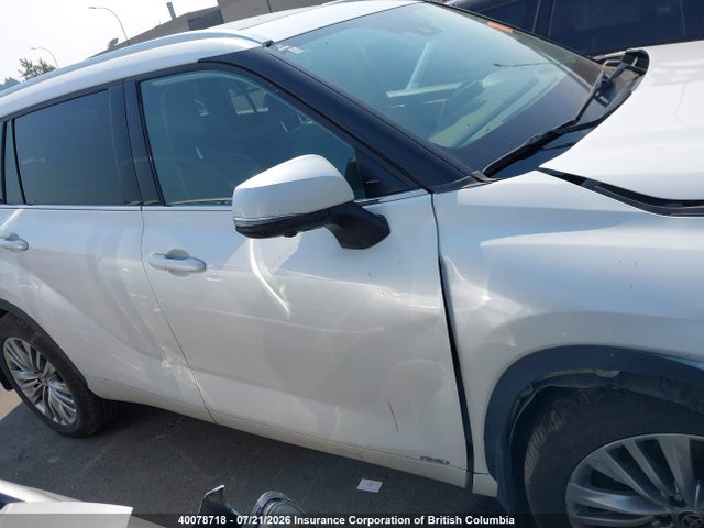 Toyota Highlander Hybrid Limited 2023 5TDEBRCH3PS136247 Image 14
