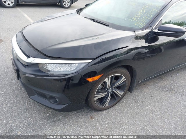 Honda Civic Touring 2017 2HGFC1F94HH108109 Image 2