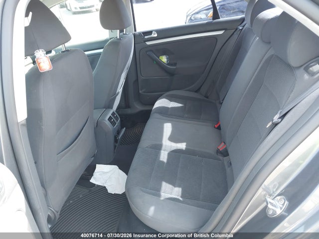 40076714 :رقم المزاد ، 3VWGM31K58M123531 vin ، 2008 Volkswagen Jetta 2.5l مزاد بيع