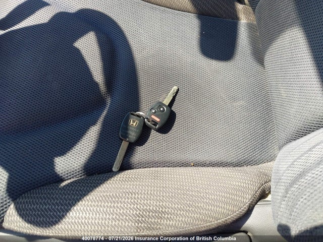 2013 Honda Fit მანქანა იყიდება აუქციონზე, vin: LUCGE8H76D3010516, აუქციონის ნომერი: 40078774