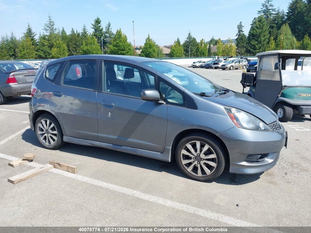2013 Honda Fit მანქანა იყიდება აუქციონზე, vin: LUCGE8H76D3010516, აუქციონის ნომერი: 40078774
