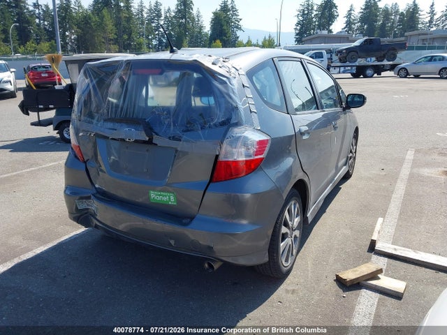 2013 Honda Fit მანქანა იყიდება აუქციონზე, vin: LUCGE8H76D3010516, აუქციონის ნომერი: 40078774