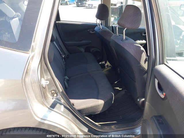 2013 Honda Fit მანქანა იყიდება აუქციონზე, vin: LUCGE8H76D3010516, აუქციონის ნომერი: 40078774
