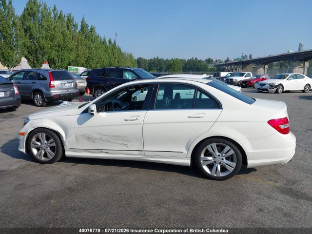 Aukcja sprzedaży 2012 Mercedes-benz C 300 4matic, vin: WDDGF8BB0CA729033, numer aukcji: 40078779
