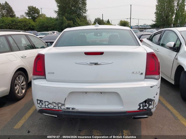 Chrysler 300 S 2018 2C3CCAGG6JH191745 Image 17