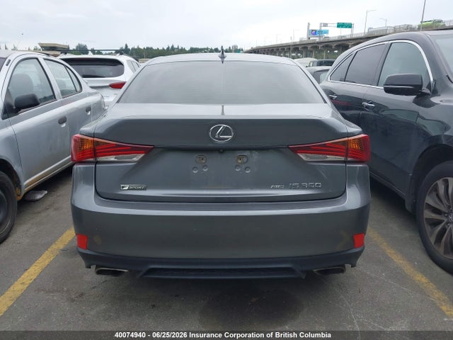 Lexus IS 350 2017 JTHCE1D22H5013314 Image 17