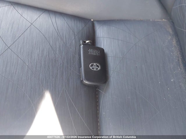 Toyota PRIUS C 2014 JTDKDTB38E1081160 Image 11