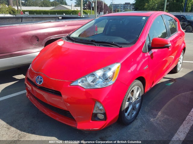 Toyota PRIUS C 2014 JTDKDTB38E1081160 Image 2