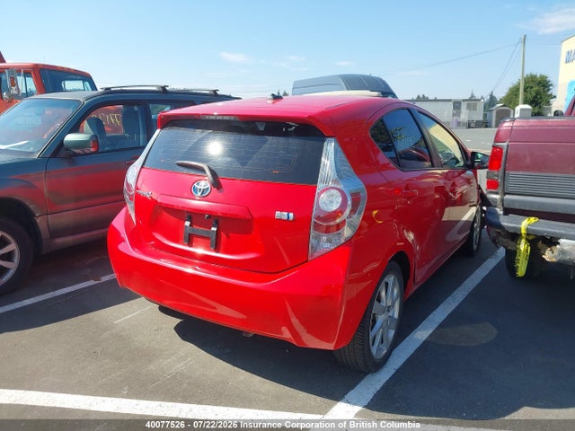 Toyota PRIUS C 2014 JTDKDTB38E1081160 Image 4