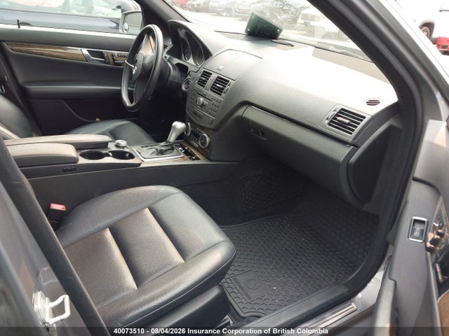 2011 Mercedes-benz C 300 4matic მანქანა იყიდება აუქციონზე, vin: WDDGF8BB6BA520538, აუქციონის ნომერი: 40073510
