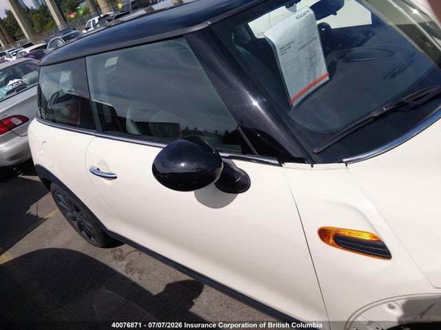 Продажа на аукционе авто 2016 Mini Cooper, vin: WMWXP5C50G2D13627, номер лота: 40076871