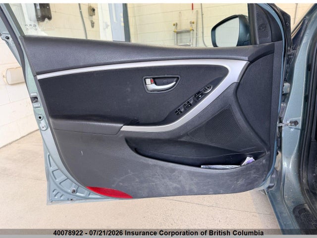 2013 Hyundai Elantra Gt მანქანა იყიდება აუქციონზე, vin: KMHD35LE1DU100244, აუქციონის ნომერი: 40078922