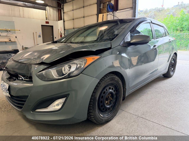 2013 Hyundai Elantra Gt მანქანა იყიდება აუქციონზე, vin: KMHD35LE1DU100244, აუქციონის ნომერი: 40078922