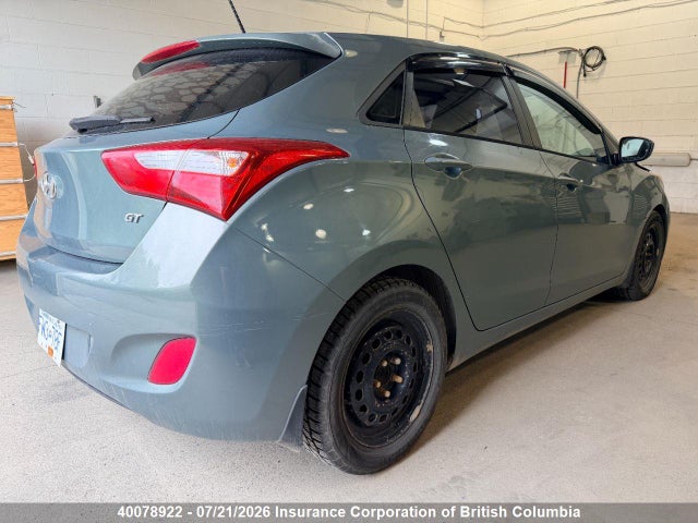 2013 Hyundai Elantra Gt მანქანა იყიდება აუქციონზე, vin: KMHD35LE1DU100244, აუქციონის ნომერი: 40078922
