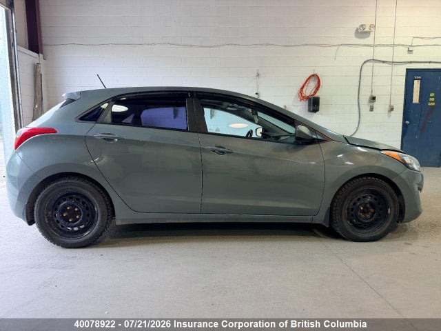 2013 Hyundai Elantra Gt მანქანა იყიდება აუქციონზე, vin: KMHD35LE1DU100244, აუქციონის ნომერი: 40078922