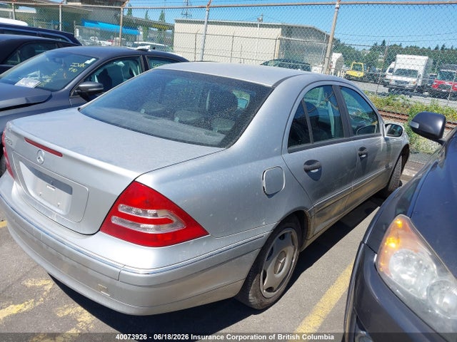 40073926 :رقم المزاد ، WDBRF61J33F402708 vin ، 2003 Mercedes-benz C 240 مزاد بيع