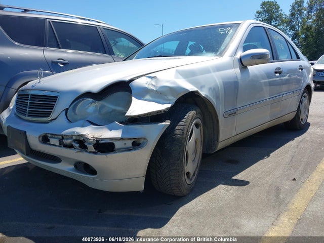 40073926 :رقم المزاد ، WDBRF61J33F402708 vin ، 2003 Mercedes-benz C 240 مزاد بيع