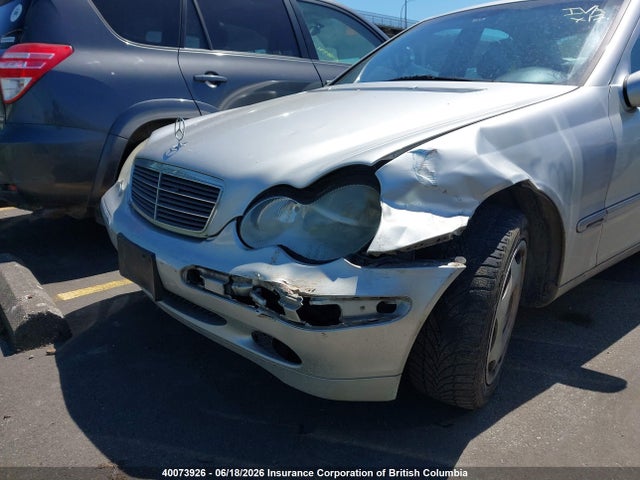 40073926 :رقم المزاد ، WDBRF61J33F402708 vin ، 2003 Mercedes-benz C 240 مزاد بيع