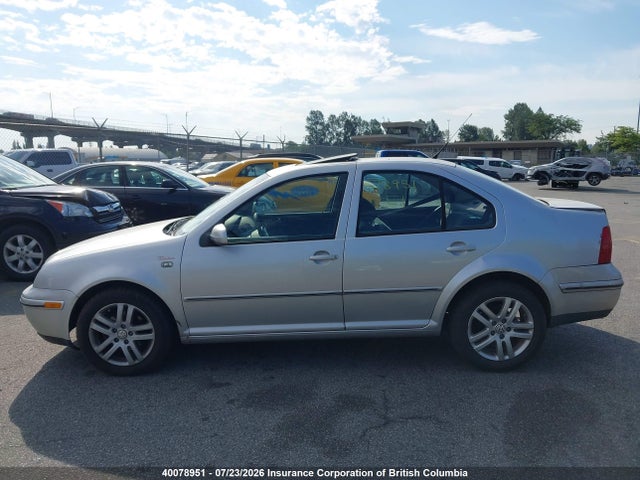 2001 Volkswagen Jetta მანქანა იყიდება აუქციონზე, vin: 3VWSP29M31M100692, აუქციონის ნომერი: 40078951