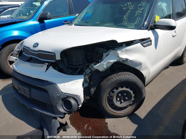 Продаж на аукціоні авто 2018 Kia Soul, vin: KNDJN2A22J7513700, номер лоту: 40078630