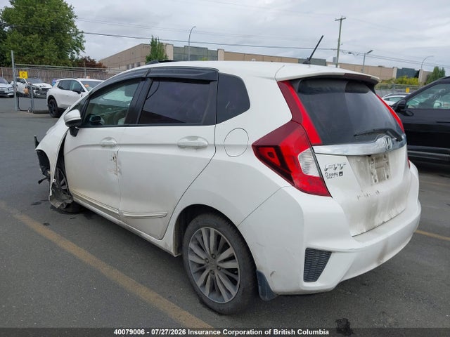 Honda Fit 2015 3HGGK5H83FM107003 Image 3