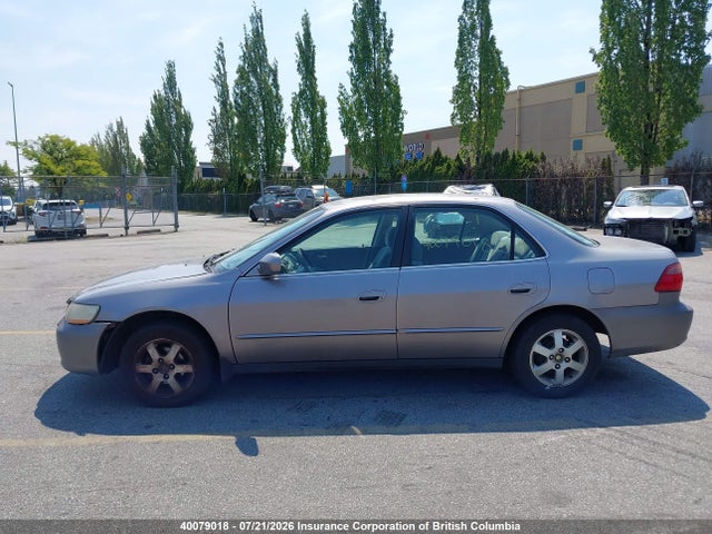 Продажа на аукционе авто 2000 Honda Accord Se, vin: 1HGCG5670YA808155, номер лота: 40079018