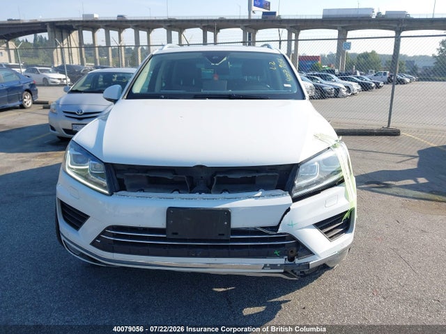 2015 Volkswagen Touareg V6 Tdi მანქანა იყიდება აუქციონზე, vin: WVGEP9BPXFD004327, აუქციონის ნომერი: 40079056