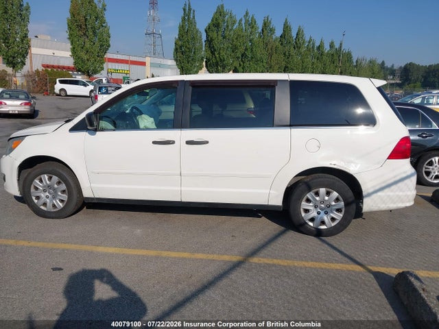 Aukcja sprzedaży 2010 Volkswagen Routan S, vin: 2V4RW4DX1AR227215, numer aukcji: 40079100