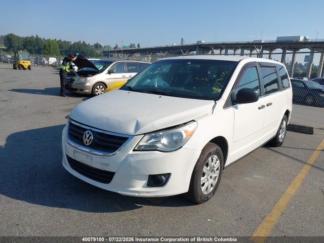 Aukcja sprzedaży 2010 Volkswagen Routan S, vin: 2V4RW4DX1AR227215, numer aukcji: 40079100