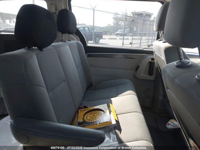Aukcja sprzedaży 2010 Volkswagen Routan S, vin: 2V4RW4DX1AR227215, numer aukcji: 40079100