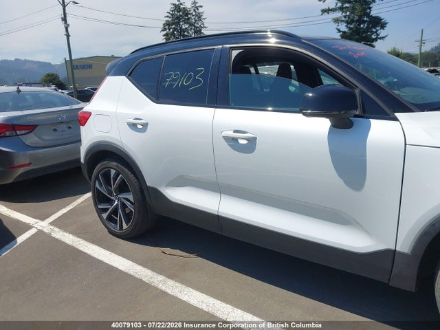 Volvo XC40 2019 YV4162XZ5K2002463 Image 13