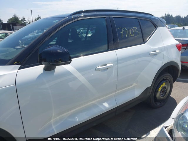 Volvo XC40 2019 YV4162XZ5K2002463 Image 14