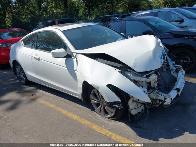 40074576 :رقم المزاد ، 1HGCS1B87BA800986 vin ، 2011 Honda Accord Exl مزاد بيع