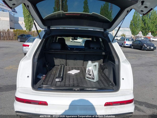 Audi Q7 2018 WA1WAAF77JD026584 Image 22