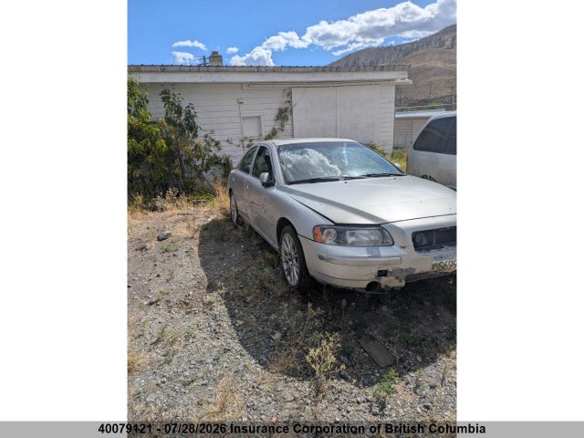 2005 Volvo S60 მანქანა იყიდება აუქციონზე, vin: YV1RH592652450047, აუქციონის ნომერი: 40079121