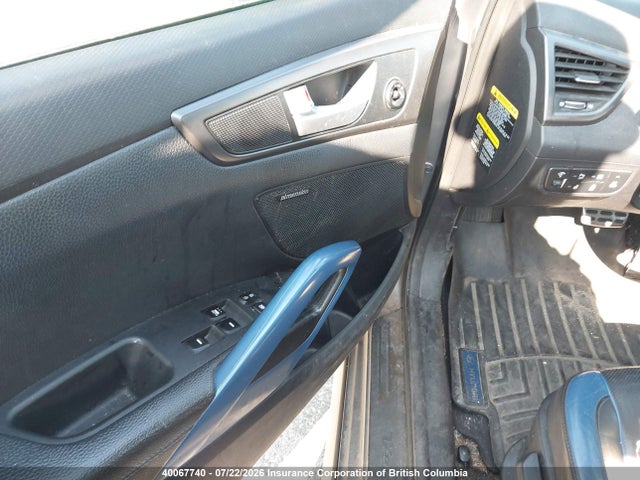 Hyundai Veloster Turbo 2015 KMHTC6AE4FU230865 Image 21