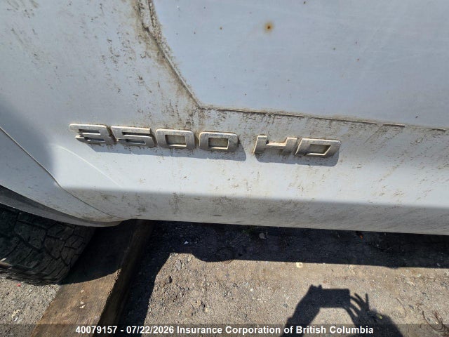 GMC Sierra K3500 2018 1GT42VCGXJF158877 Image 32