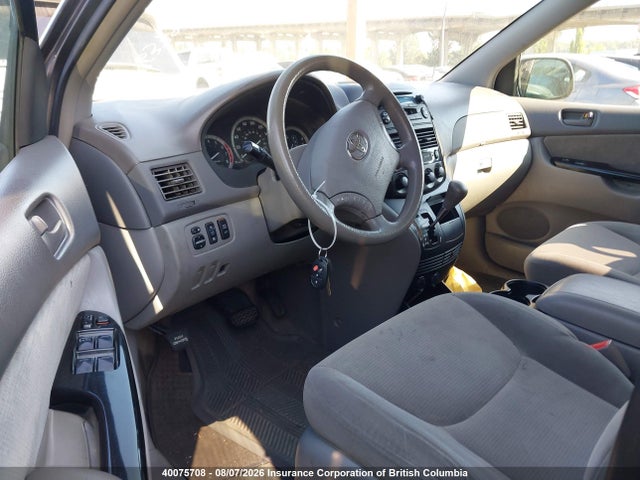 Продажа на аукционе авто 2004 Toyota Sienna Ce/le, vin: 5TDZA23C04S064984, номер лота: 40075708