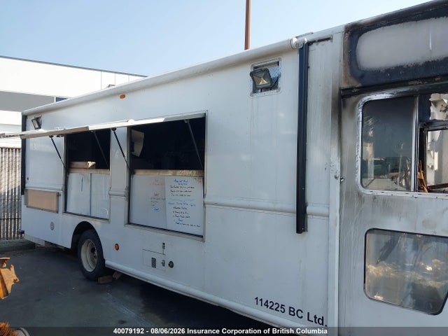 Aukcja sprzedaży 2008 Freightliner Chassis M Line Walk-in Van, vin: 4UZAARDU98CAJ4622, numer aukcji: 40079192